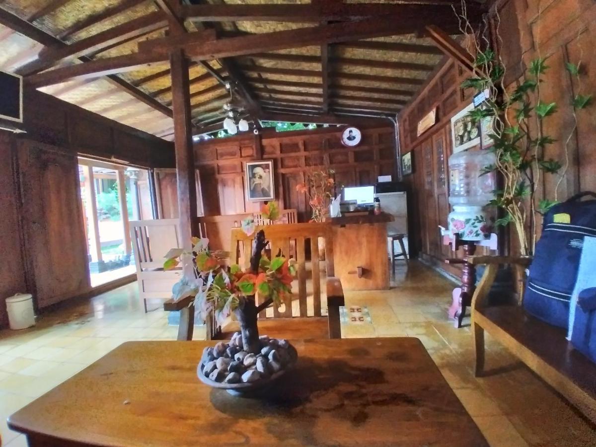 Dem Ayem Heritage Guest House Джокякарта Екстериор снимка